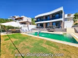 4 bedroom villa for sale with parking in Akbük, Didim